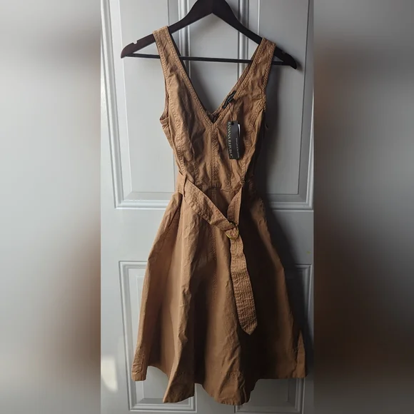 Women's dress - Picture 7 of 7